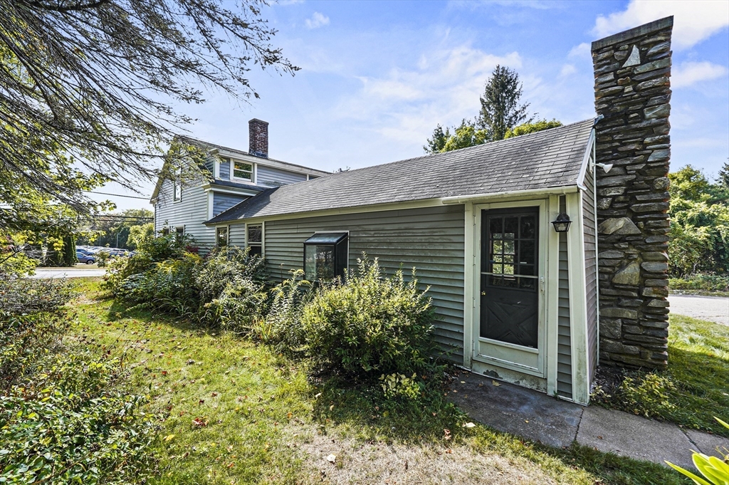 32 West St