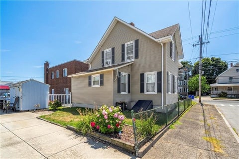 Photo of 574 Central Ave, Pawtucket, RI 02861 (MLS # 73529427)