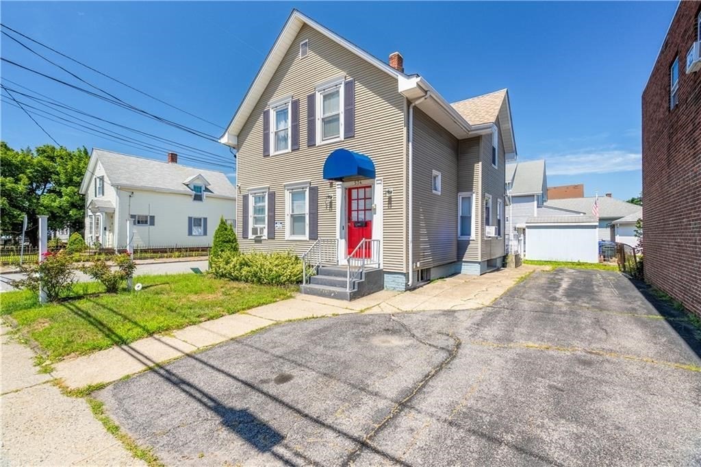 574 Central Ave