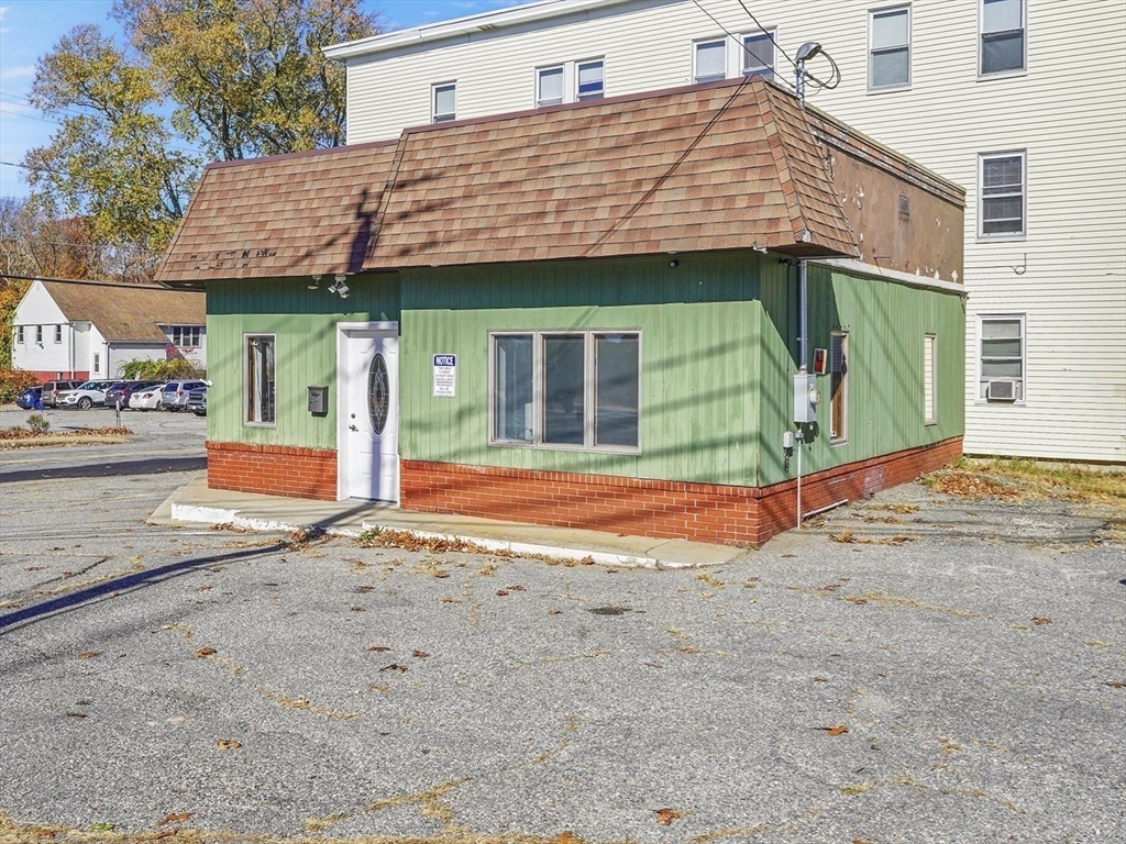 1 East Main St