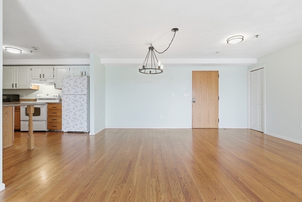 39 Parlin St 404