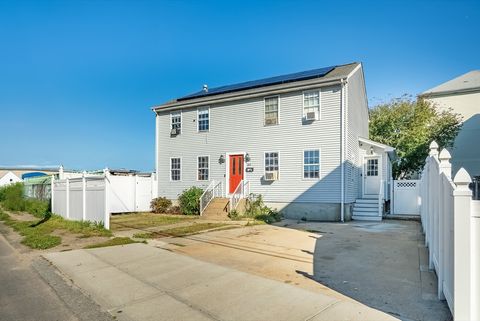 164 Wamsutta St Fall River MA 02723