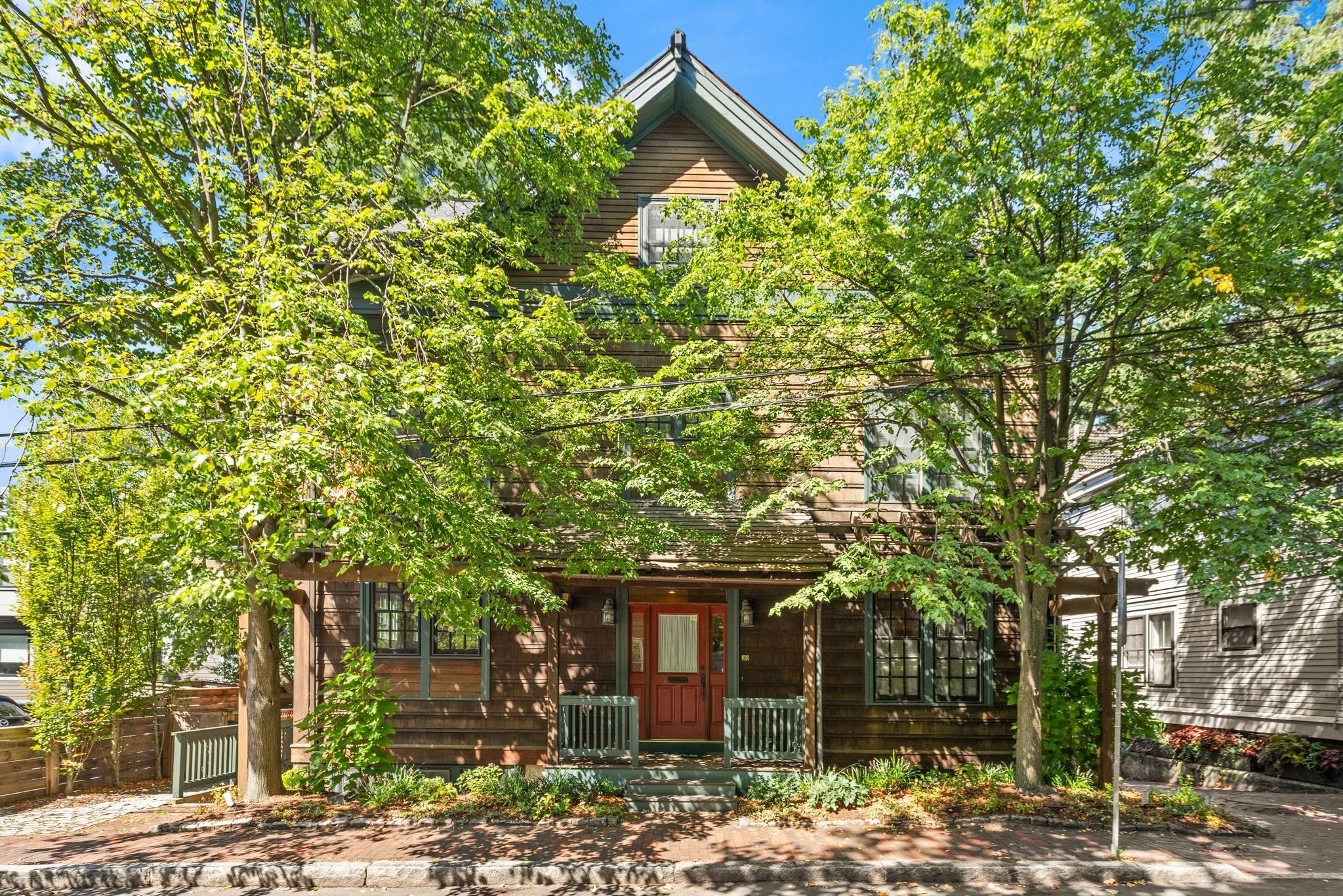 Photo of 35 Winslow St, Cambridge, MA