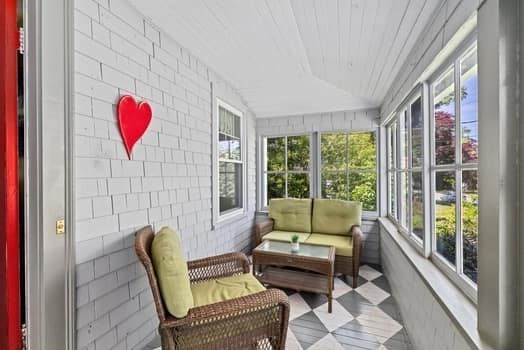 21 Fairview Road