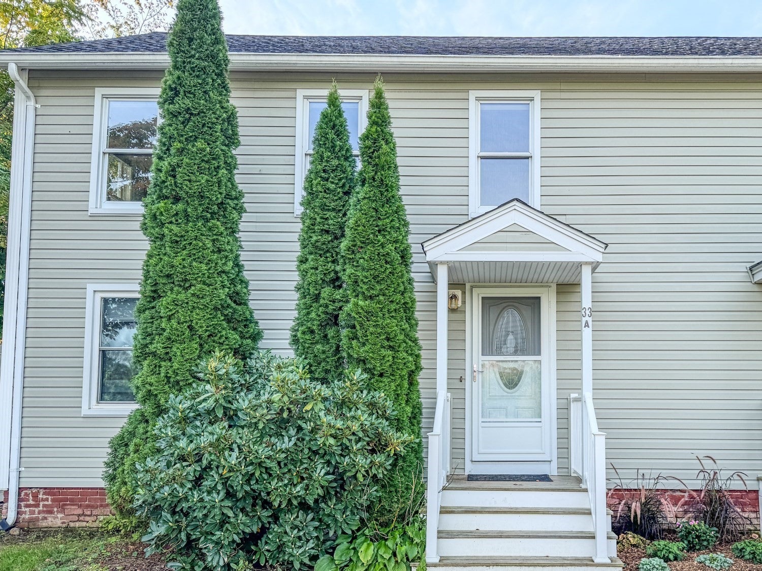 33 Pleasant Street