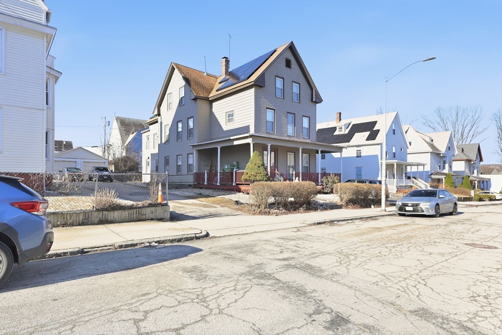 8 Lowell St