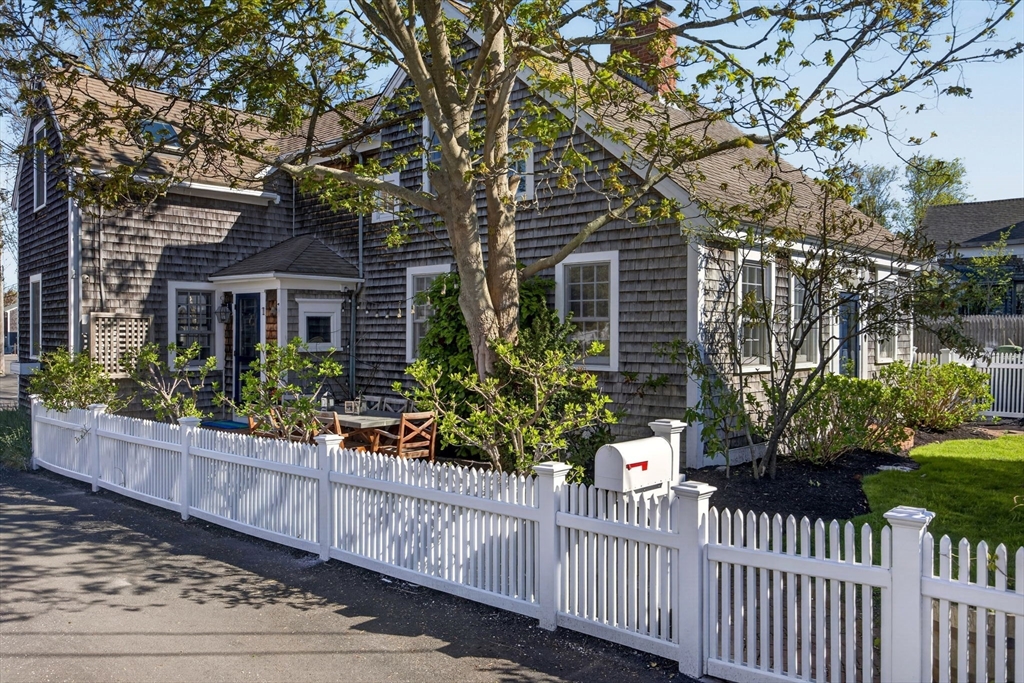 1 Atlantic Ave