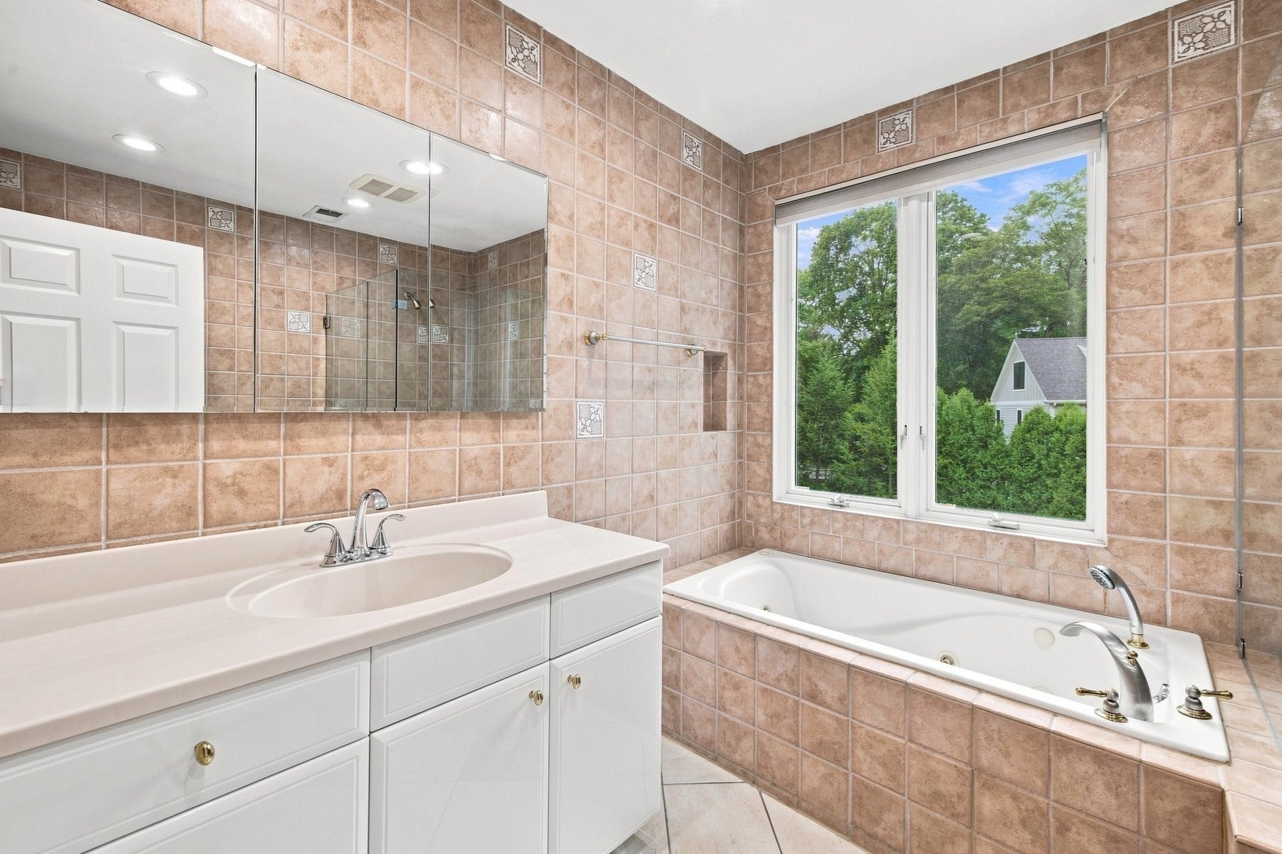 829 Chestnut ST, Newton, MA, 829 Chestnut ST, Newton, MA Photo #19