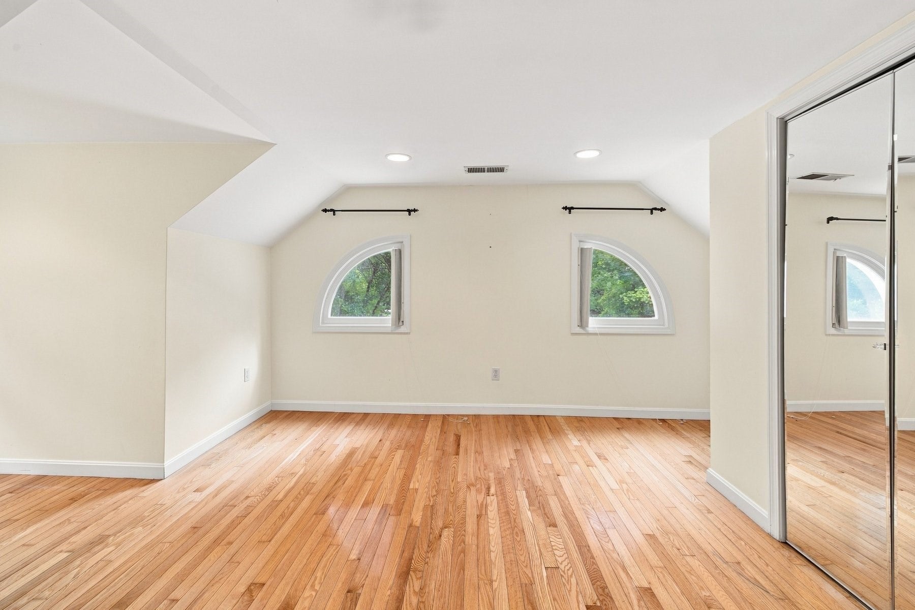 829 Chestnut ST, Newton, MA, 829 Chestnut ST, Newton, MA Photo #23