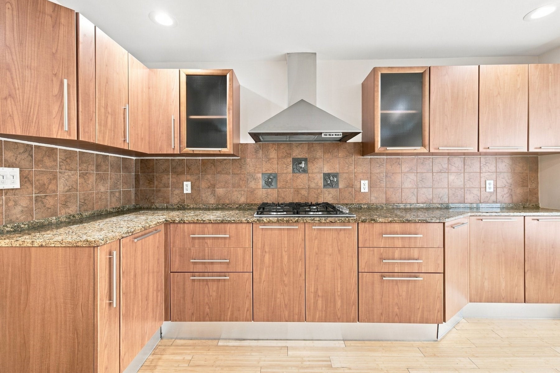 829 Chestnut ST, Newton, MA, 829 Chestnut ST, Newton, MA Photo #8