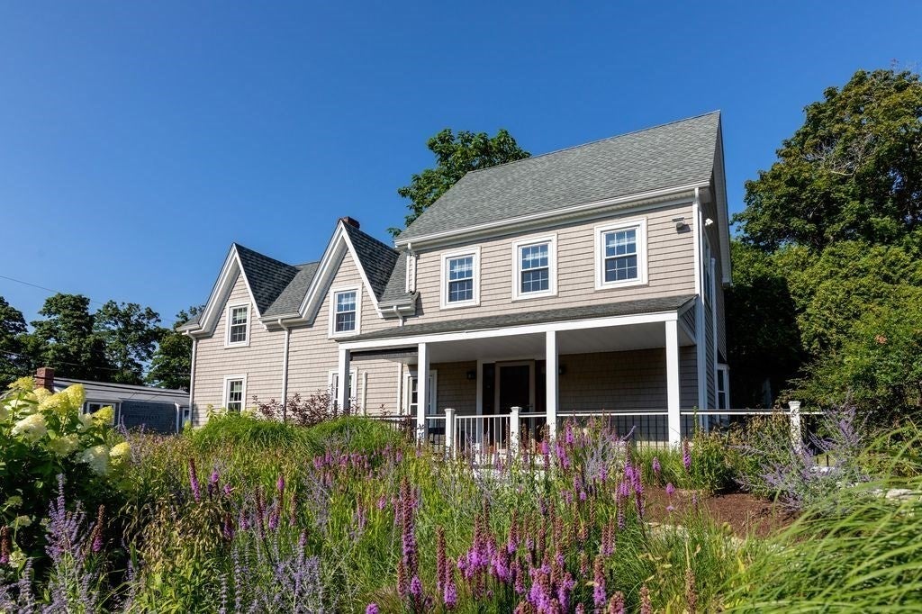34 Mount Pleasant Street, Plymouth, MA Photo #1