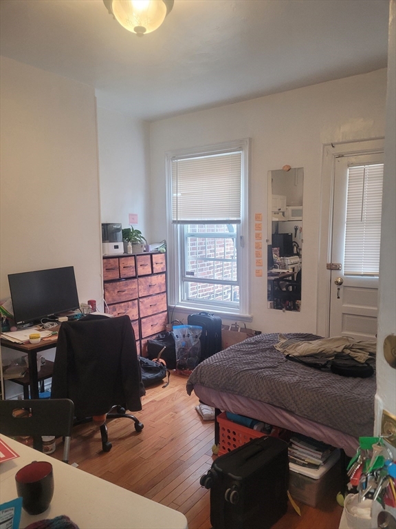 109 Dartmouth St 27