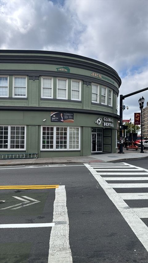 7 Chelsea Everett MA 02149