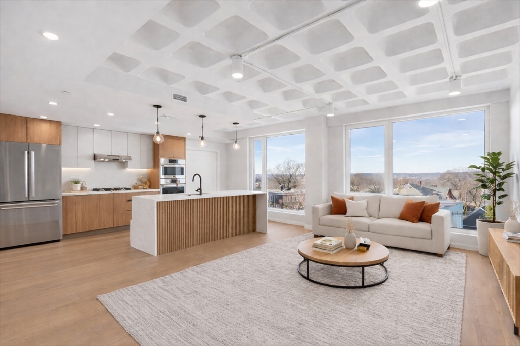 125 Lowell Street 6C