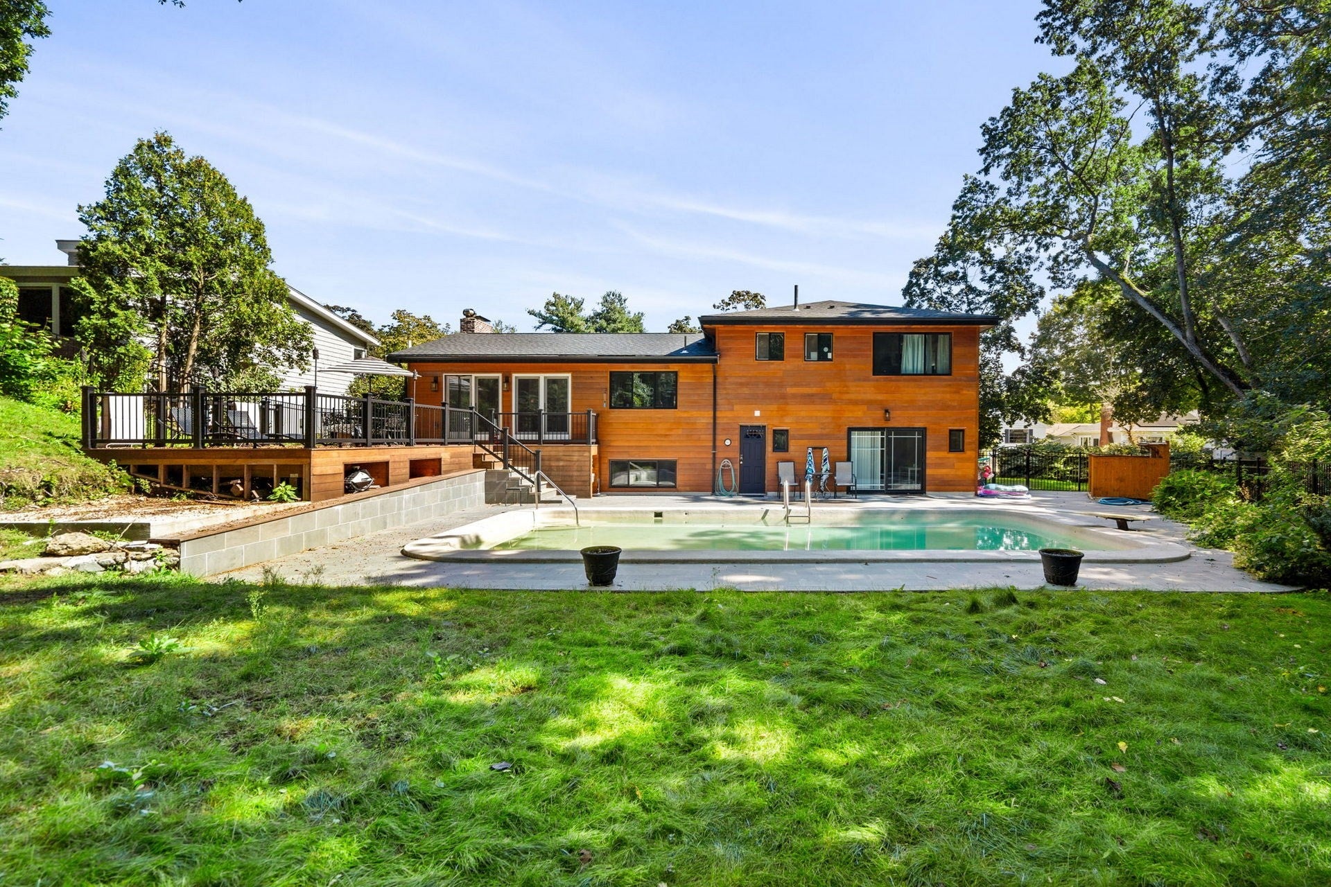 93 Woodcliff Rd, Brookline, MA Photo #36