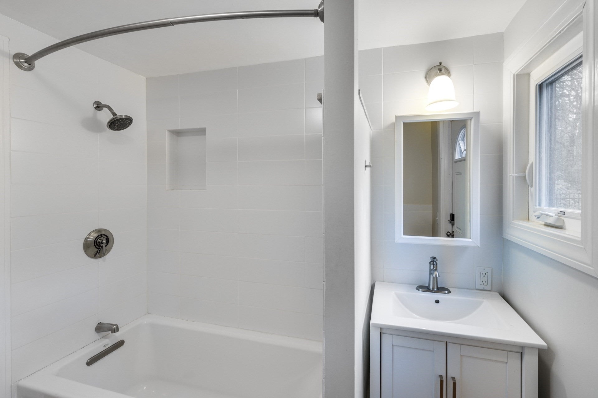 93 Woodcliff Rd, Brookline, MA Photo #31