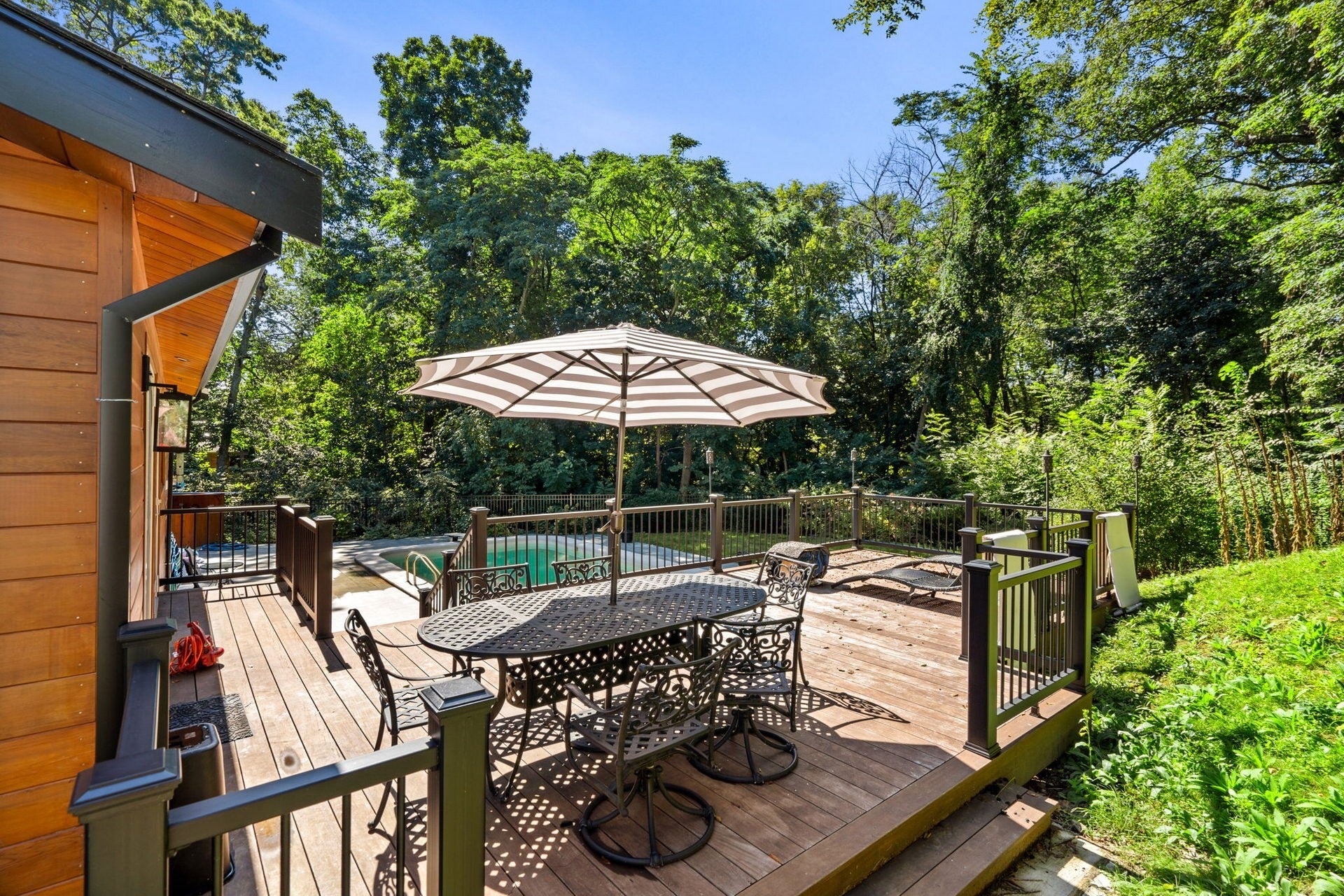 93 Woodcliff Rd, Brookline, MA Photo #38