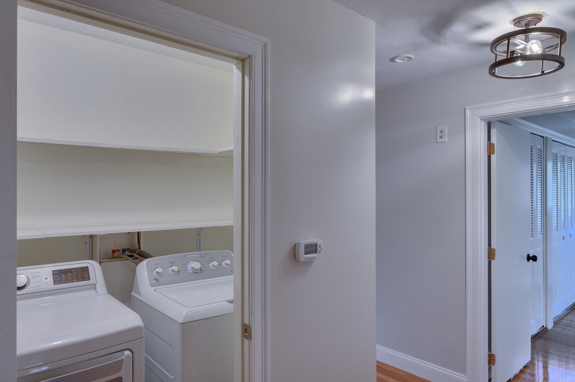 93 Woodcliff Rd, Brookline, MA Photo #32