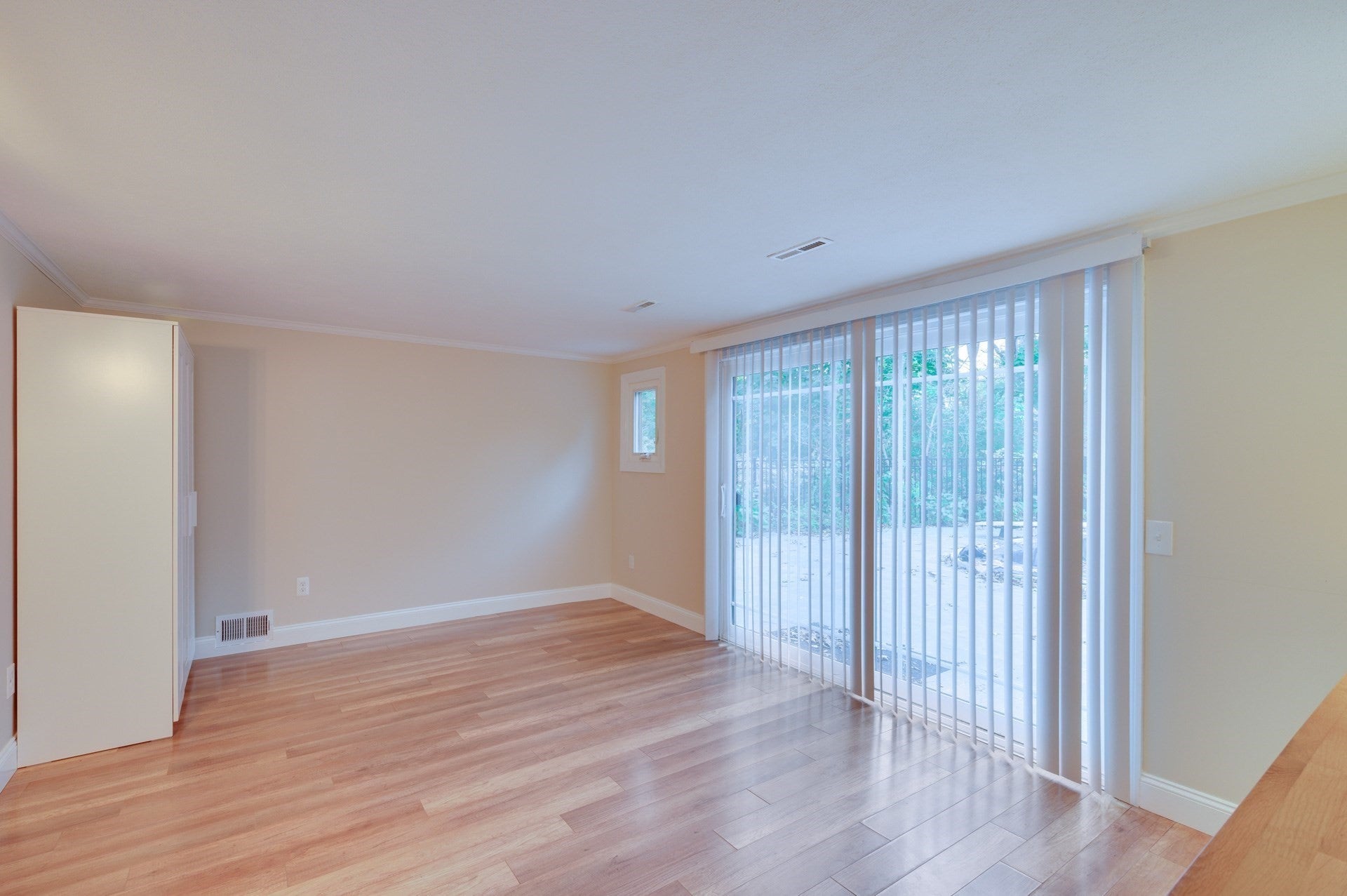 93 Woodcliff Rd, Brookline, MA Photo #28