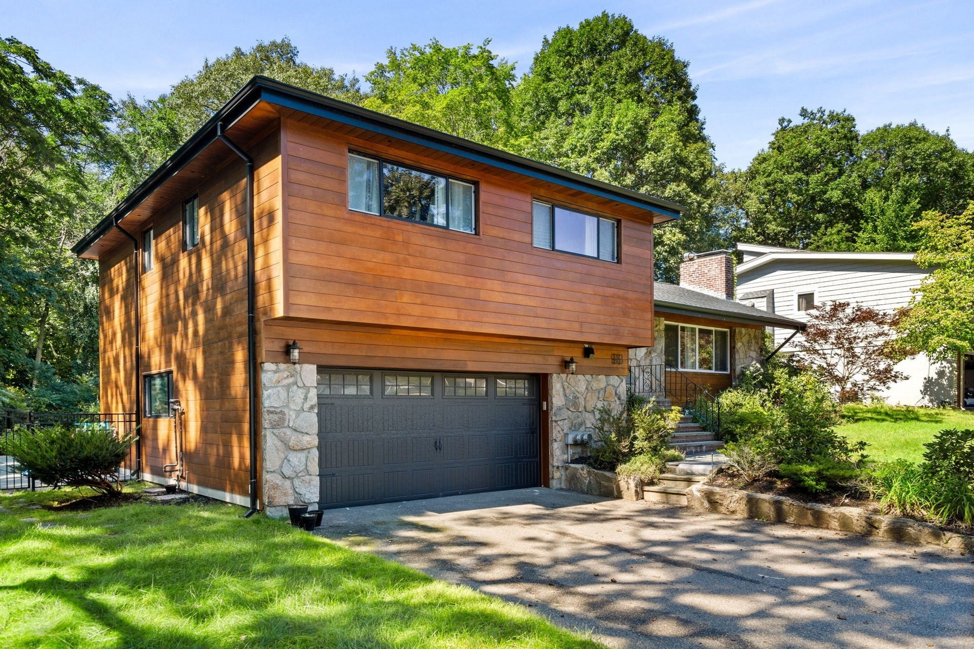 93 Woodcliff Rd, Brookline, MA Photo #35