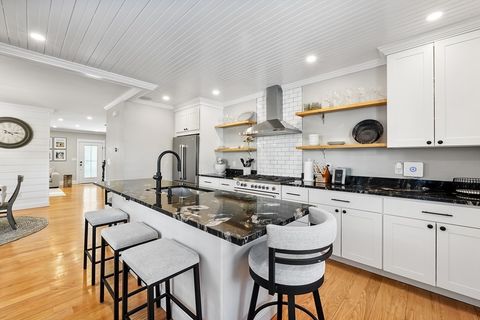 Photo of 814 Main St #814, Winchester, MA 01890 (MLS # 73477068)