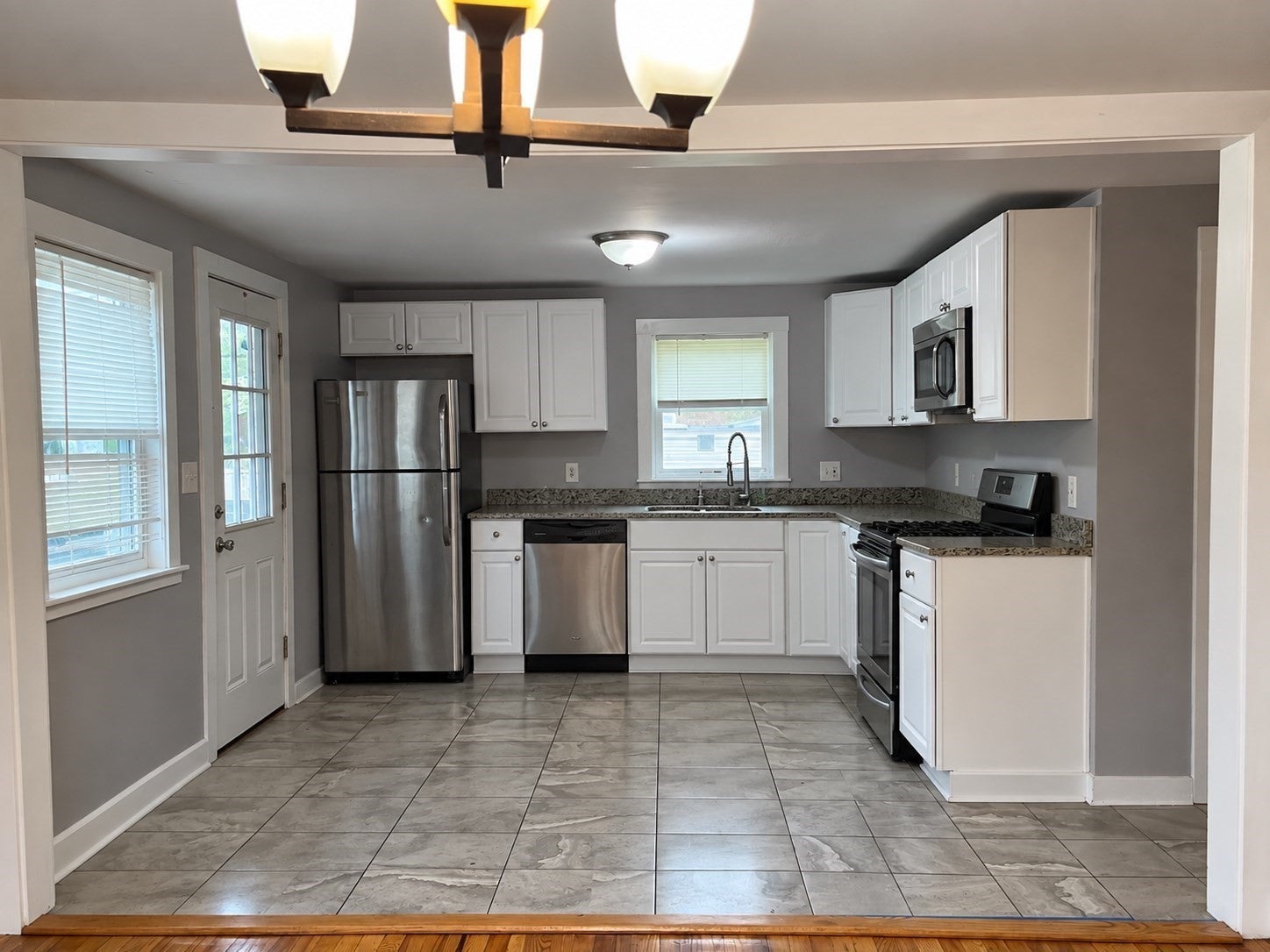 30 Amesbury St, Worcester, MA Photo #3