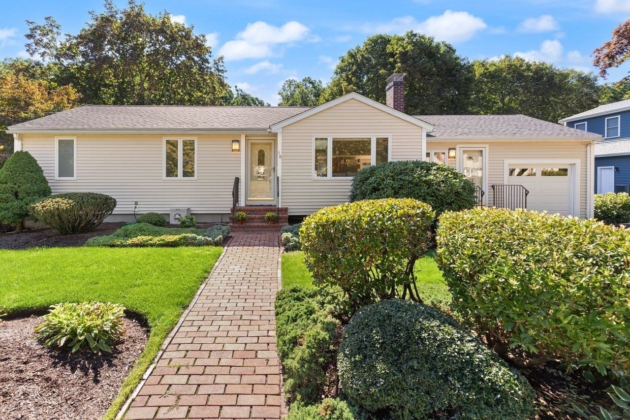 16 Leonard Rd, Sharon, MA Photo #1
