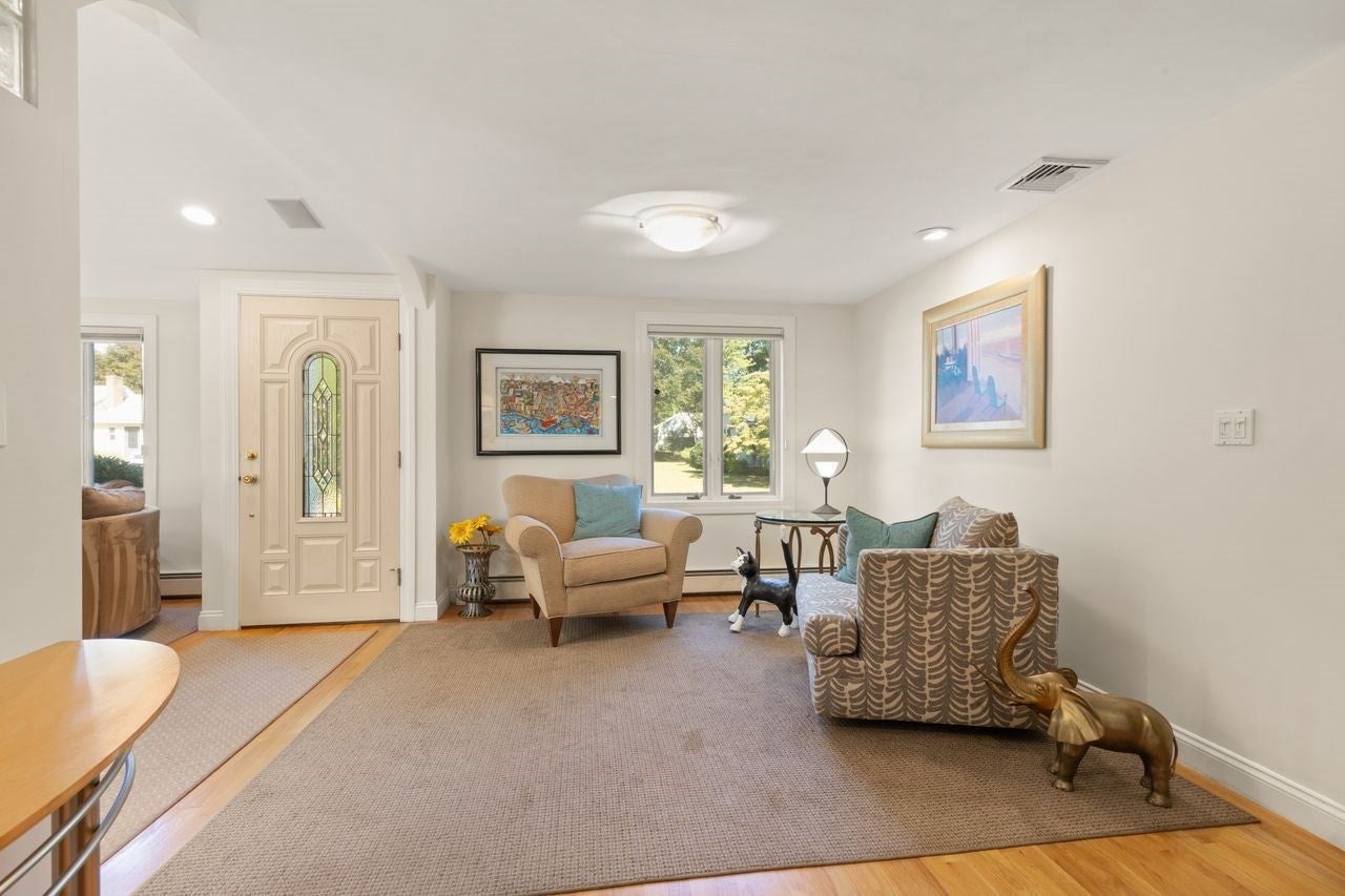16 Leonard Rd, Sharon, MA Photo #10