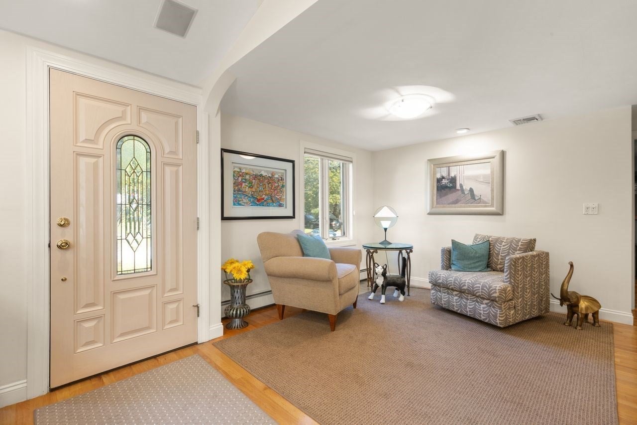 16 Leonard Rd, Sharon, MA Photo #9
