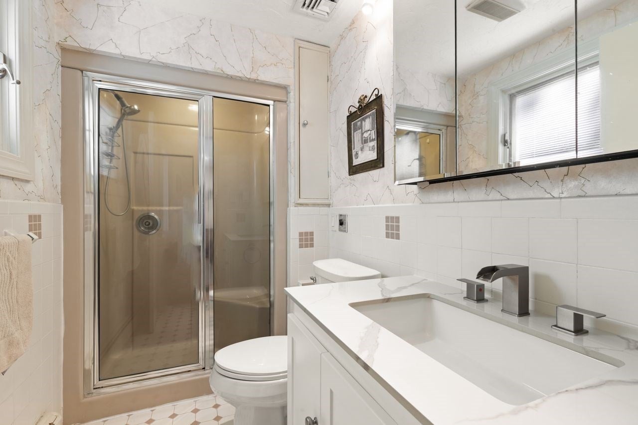 16 Leonard Rd, Sharon, MA Photo #24