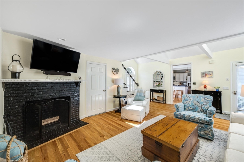 8 Beach Rd 4