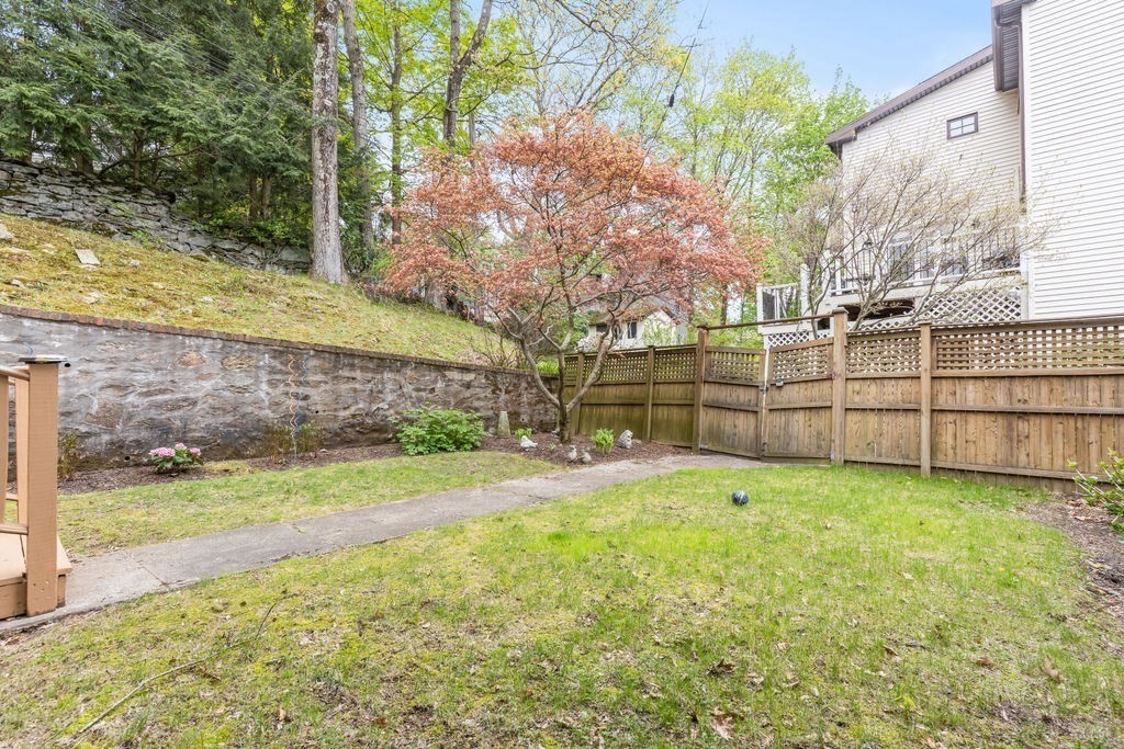 542 Commonwealth Ave #542, Newton, MA Photo #29