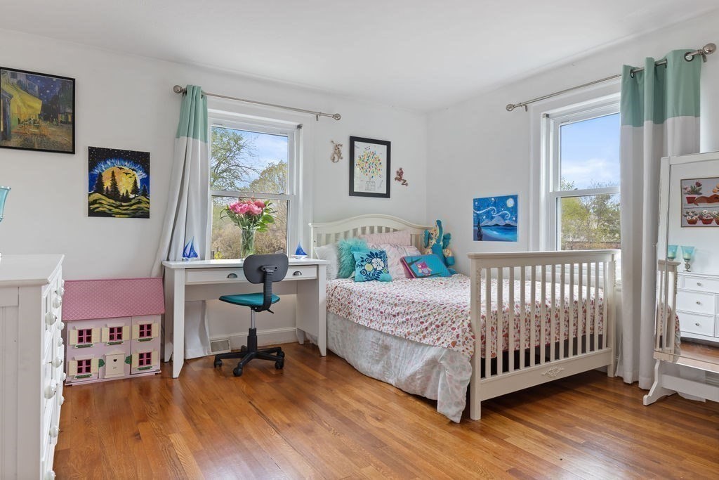542 Commonwealth Ave #542, Newton, MA Photo #11