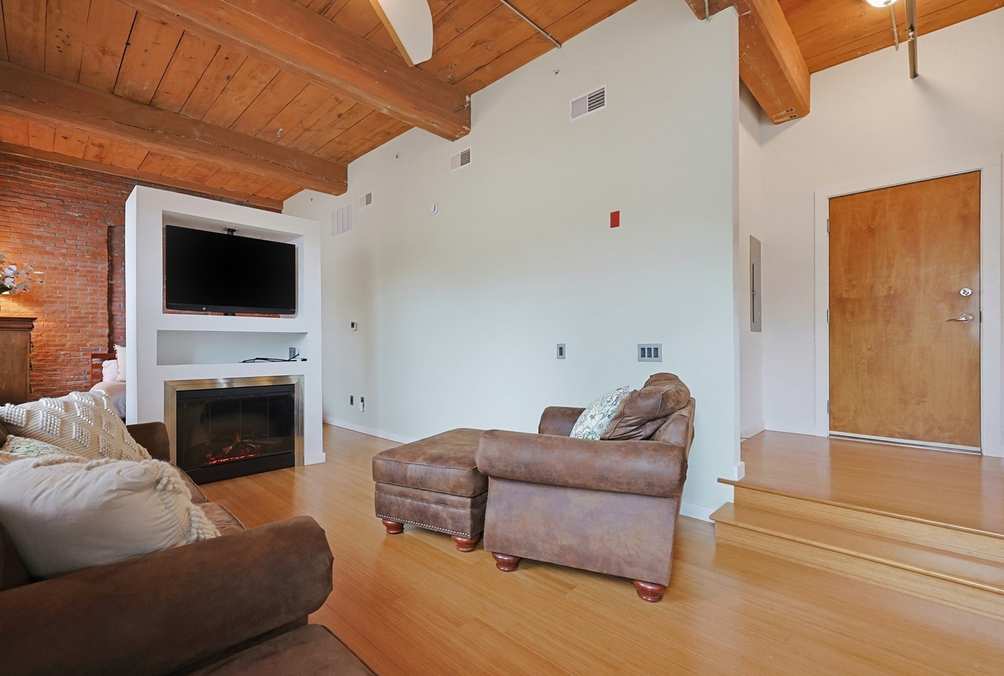 1511 Main Street 301
