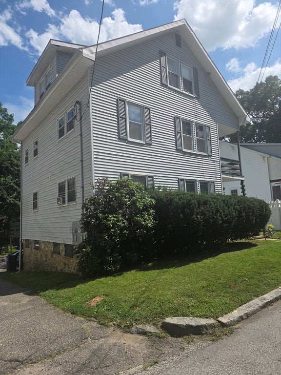Photo of 26 Harding Ct, Southbridge, MA