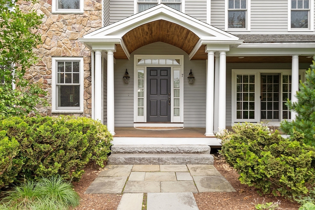 7 Spencer Circle