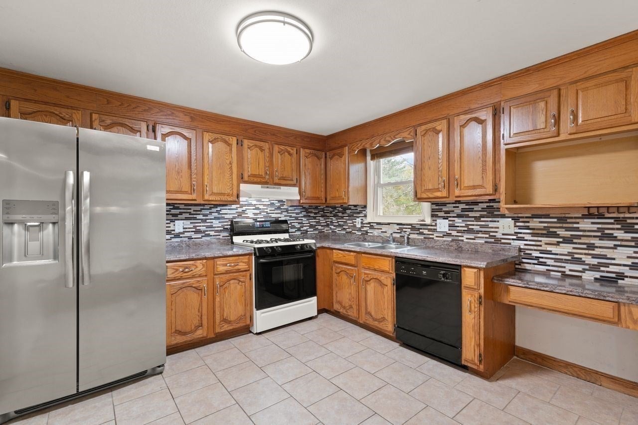 7 Heath Rd, Easton, MA, 7 Heath Rd, Easton, MA Photo #19