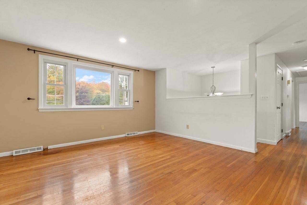 7 Heath Rd, Easton, MA, 7 Heath Rd, Easton, MA Photo #15