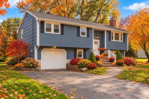 7 HEATH RD, SOUTH EASTON, MA 02375 - Image 3918706a249d0f4a2cf2e6bddc868ebe/352214759