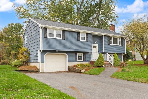 7 HEATH RD, SOUTH EASTON, MA 02375 - Image 3918706a249d0f4a2cf2e6bddc868ebe/4063995221