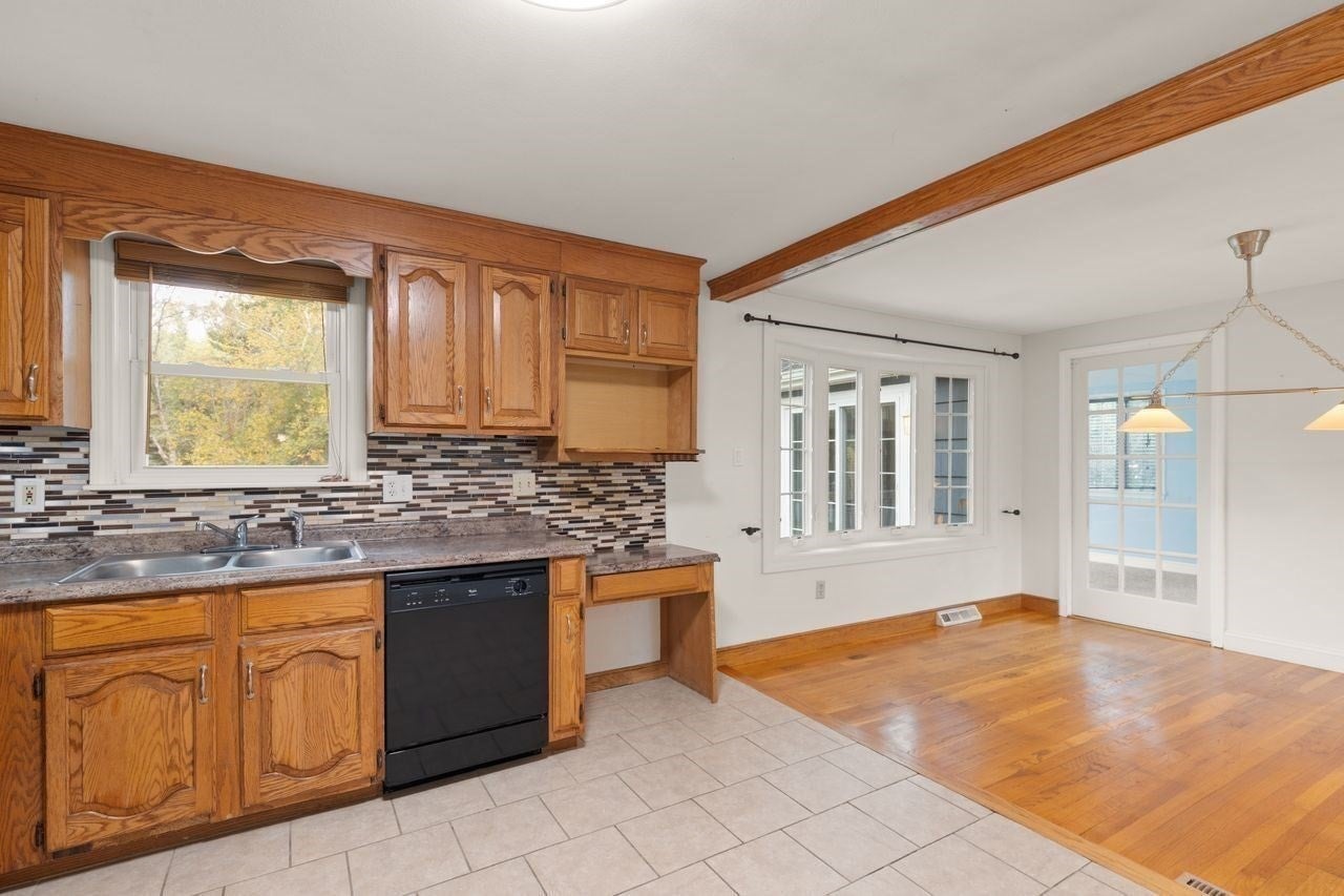 7 Heath Rd, Easton, MA, 7 Heath Rd, Easton, MA Photo #23