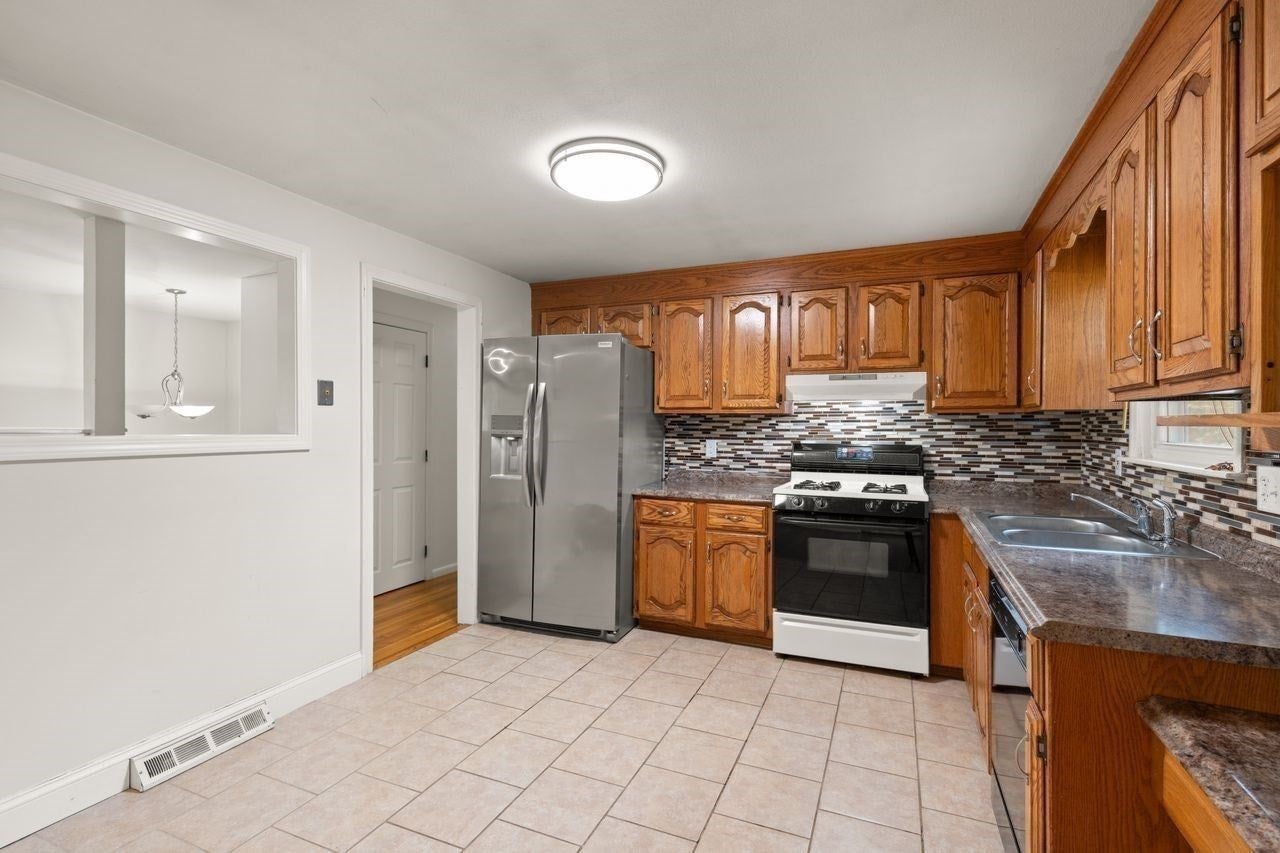 7 Heath Rd, Easton, MA, 7 Heath Rd, Easton, MA Photo #21