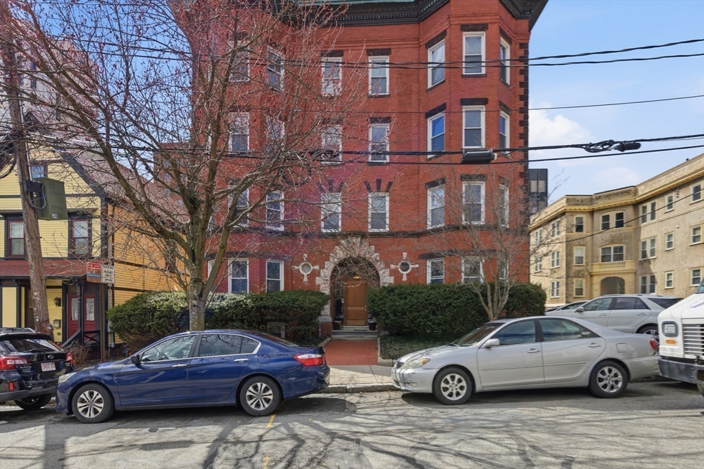 18 Centre St #304, Cambridge, MA Photo #15
