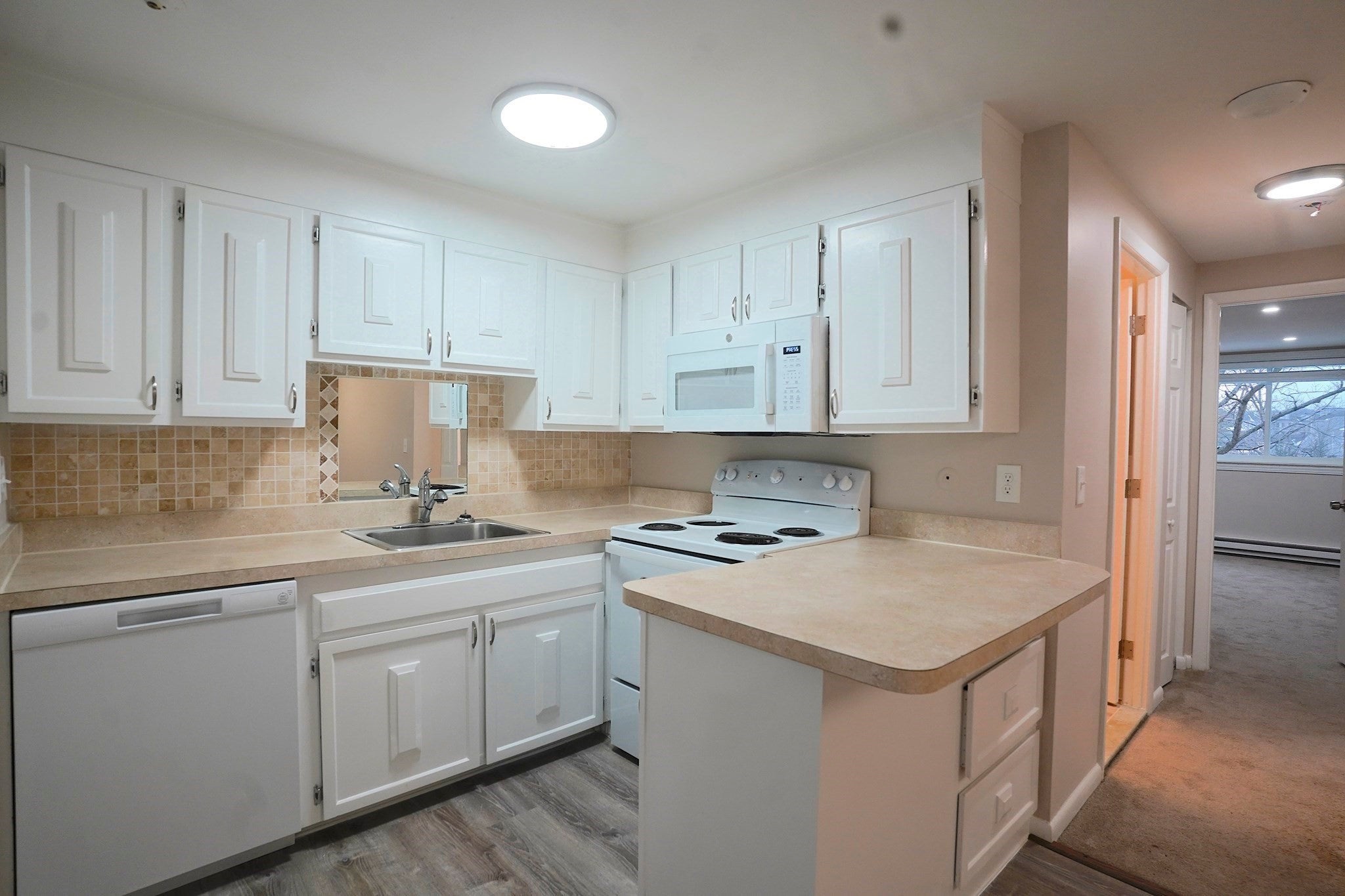 75 Presidential Dr #2, Quincy, MA, 75 Presidential Dr #2, Quincy, MA Photo #4