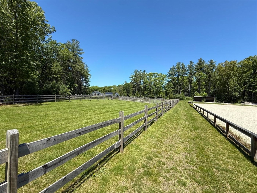 28 Deer Run Rd