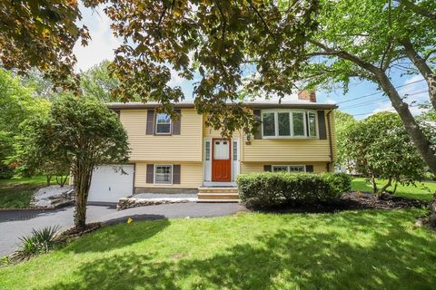 29 Whippoorwill Dr Shrewsbury MA 01545