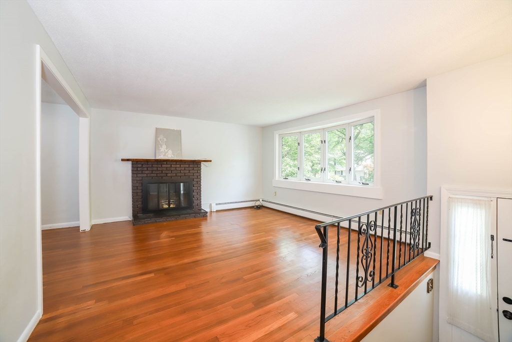 29 Whippoorwill Dr