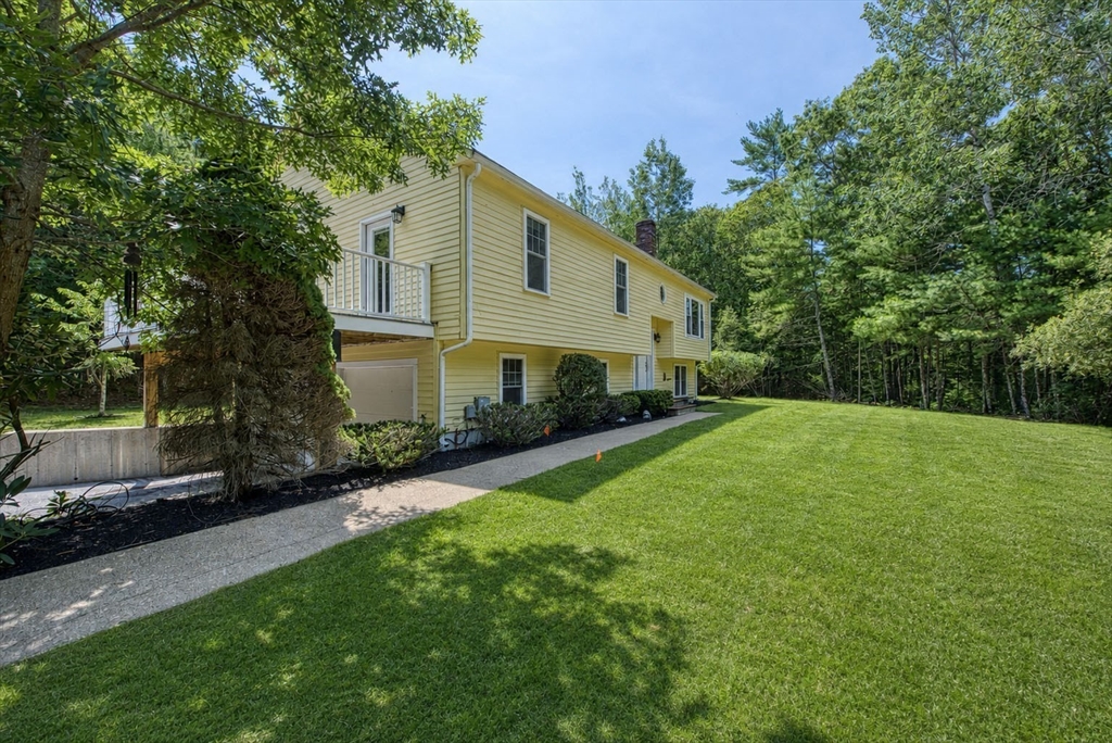 6 Daniel Dr