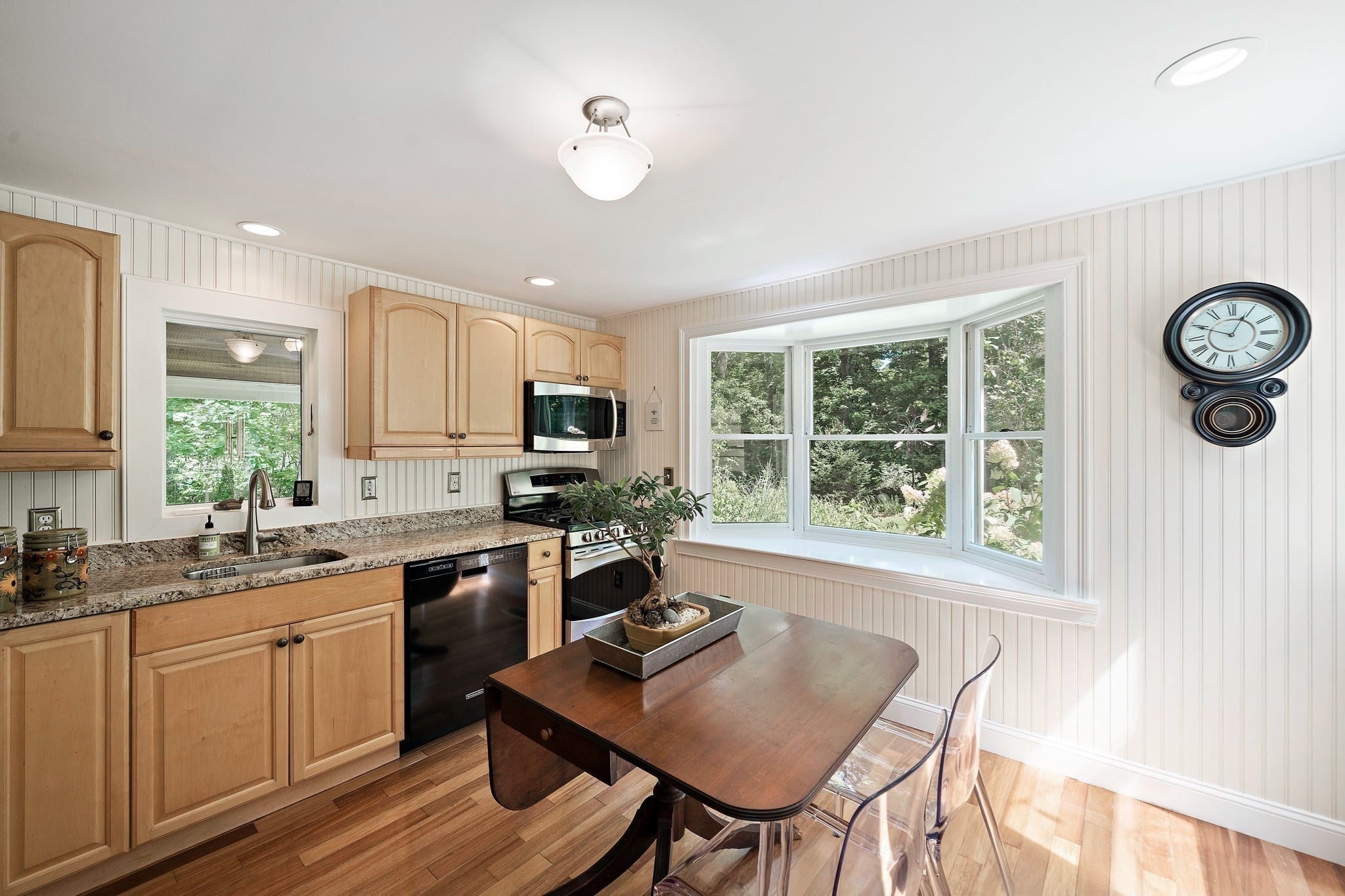 16 Oakland Ave, Hanover, MA Photo #9