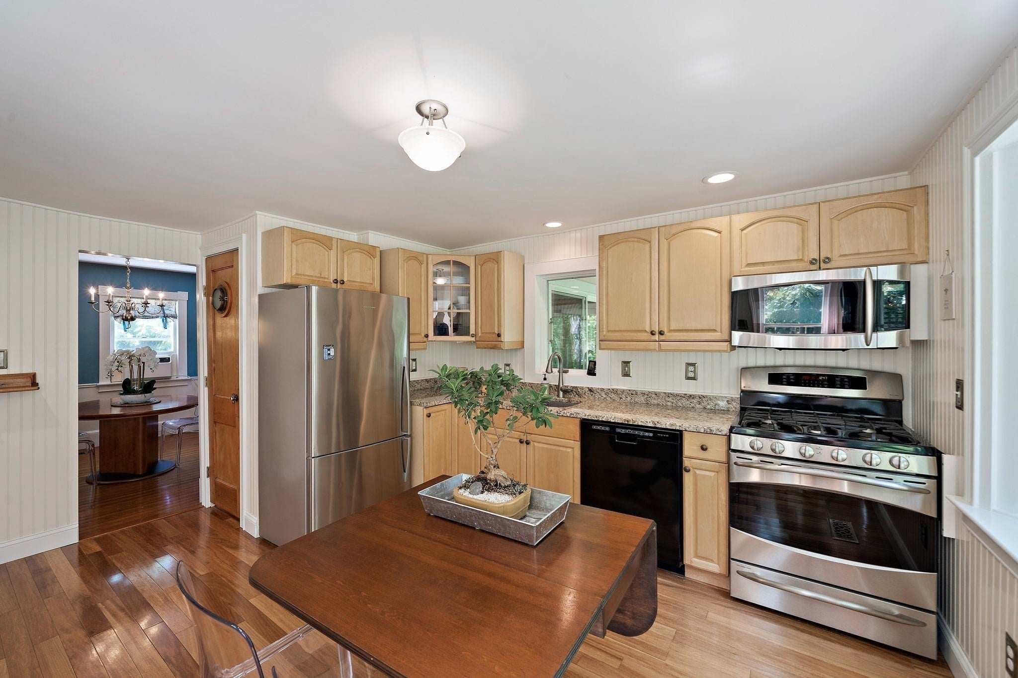16 Oakland Ave, Hanover, MA Photo #8